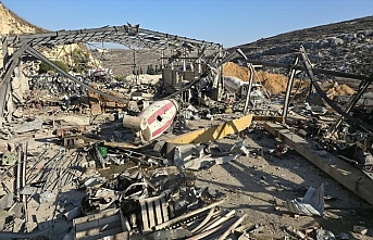 Soykırımcı İsrail ordusu, Lübnan'ın güneyinde çok sayıda binayı yıktı