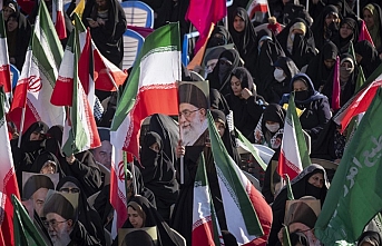 İran'daki protestolar sekizinci gününde de devam etti, can kaybı artıyor