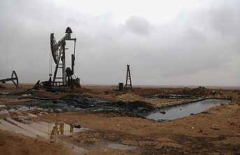 Suriye'de terör örgütü YPG'den alınan bölgelerde petrol çıkarılmaya başlandı