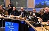 İsrail basını: Netanyahu bakanların tehditlerine kabine toplantısında cevap verdi