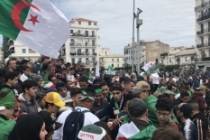 Cezayir'de Buteflika sonrası ordunun sıradaki hamlesi bekleniyor