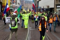 Hollanda'da sarı yelekliler 19'uncu kez hükümeti protesto etti