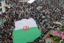 Cezayir'de cumhurbaşkanlığı seçimi iptal edildi