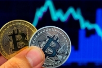 Kripto parada dalgalanma devam ediyor: Bitcoin'in piyasa değeri 1 trilyon dolara ulaştı