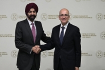 Bakan Mehmet Şimşek Dünya Bankası Grubu Başkanı Ajay Banga ile görüştü