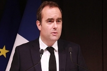 Fransa Savunma Bakanı Lecornu: "Rus tehdidi her zamankinden daha büyük"