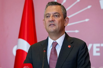 Özgür Özel yeniden CHP Genel Başkanı seçildi