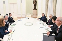 Kapalı kapılar ardında 5 saatlik görüşme: Trump'ın damadı, Putin ile aynı masada