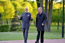 Rus lider üç yıl sonra Yeni Delhi'de: Putin-Modi görüşmesinde petrol ve silah gündemi