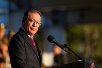 Kolombiya Devlet Başkanı Petro: Kolombiya’yı savunmak için elime silah almaya hazırım"