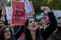 Ölü sayısının 5 bin 848'e yükseldiği İran'da Cumhurbaşkanı'nın oğlundan interneti açma çağrısı