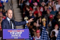 Beyaz Saray'da gölge başkan, Stephen Miller: Pentagon, Venezuela ve Yemen'de imzası var