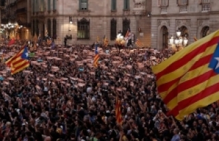 İspanya'da Katalan parlamenterler oylamalara...