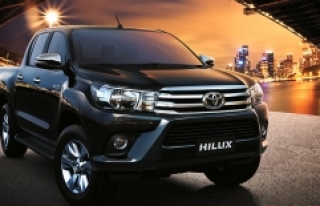 Toyota Hilux 2017'de de lider oldu