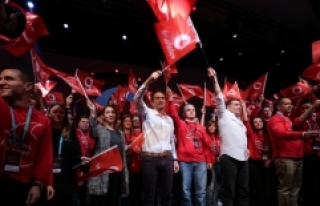 Vodafone Ticari Operasyonlar Zirvesi'ne 4 bin...