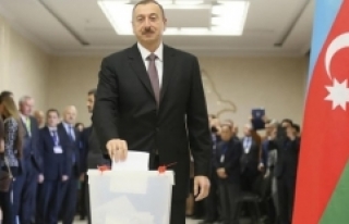 Azerbaycan'da cumhurbaşkanı seçimi erkene...