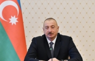 Azerbaycan'da Aliyev cumhurbaşkanlığına yeniden...