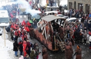 Belçika'nın 'Türk köyü'nde karnaval...