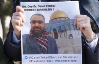 İsrail askeri mahkemesi Türk akademisyenin gözaltı...