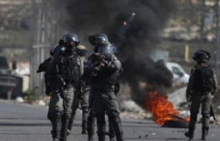 İsrail askerleri Batı Şeria'daki gösterilere...