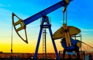 Riyad: Petrolde kısıntı 2019'a uzatılmalı
