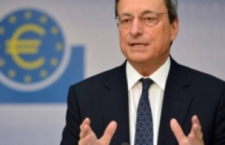 ECB Başkanı Draghi: Ekonomik büyüme ılımlı...