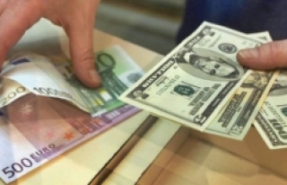 Dolar ve euroda yeni rekor