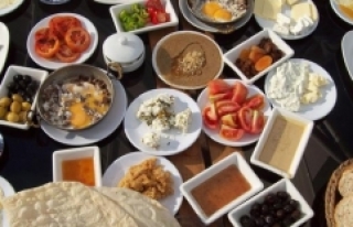 Uzmanlar ramazanda sağlıklı beslenme için uyardı