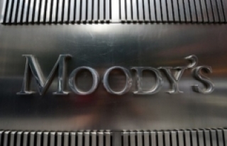 Moody's 17 Türk bankasının notunu düşürdü