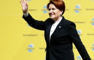 Akşener, Genel Başkanlığa yeniden seçildi