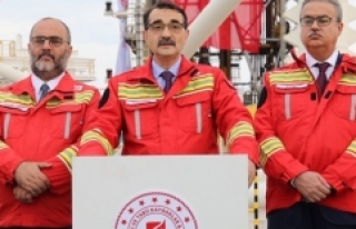 Mersin açıklarında sığ deniz sondaj çalışmalarına...