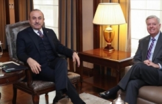 Dışişleri Bakanı Çavuşoğlu Amerikalı Senatör...