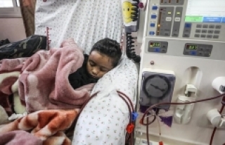 Gazze'deki yakıt krizi çocukların hayatını...