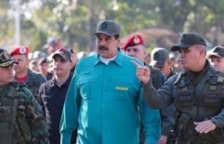 Maduro'dan askerlere birlik ve disiplin talimatı