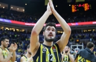 THY Avrupa Ligi'nde Fenerbahçe liderliğini...