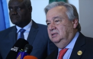 Guterres mültecilere kapılarını kapatanlara Afrika'yı...