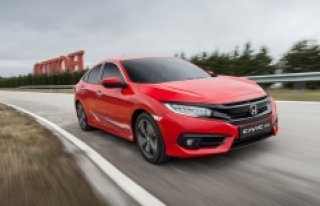 Honda, İngiltere ve Türkiye'deki Civic sedan...