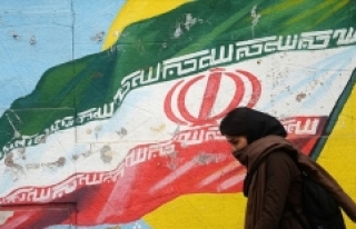 İran devrimin 40'ıncı yılına yaptırımların...