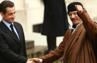 Kaddafi'nin istihbarat şefi Sennusi: Sarkozy,...