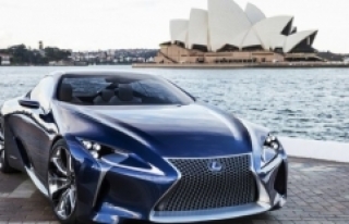 Lexus’un LC Convertible konsepti tasarım ödülü...