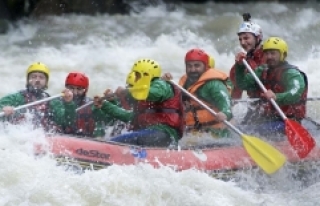 Melen Çayı'nda rafting sezonu açıldı