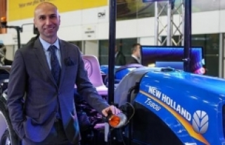 New Holland yeni ürününü İzmir'de tanıttı