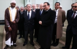 Guterres New York'ta cami ziyaretinde bulundu