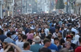 Türkiye nüfusunun yüzde 49,8'ini kadınlar...