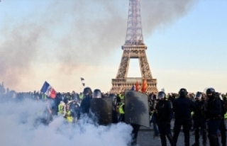 Sarı yeleklilerin eylemleri Fransa turizmini olumsuz...