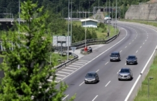 Anadolu Otoyolu'nda trafik yoğunluğu azaldı