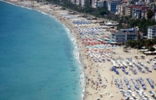 Antalya nüfusunun iki katı turist ağırladı