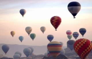 Kapadokya'da ilk kez uluslararası sıcak hava...