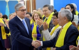 Kazakistan'da Tokayev cumhurbaşkanlığı seçimini...
