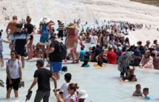 Pamukkale'yi 6 günde 80 bin turist gezdi